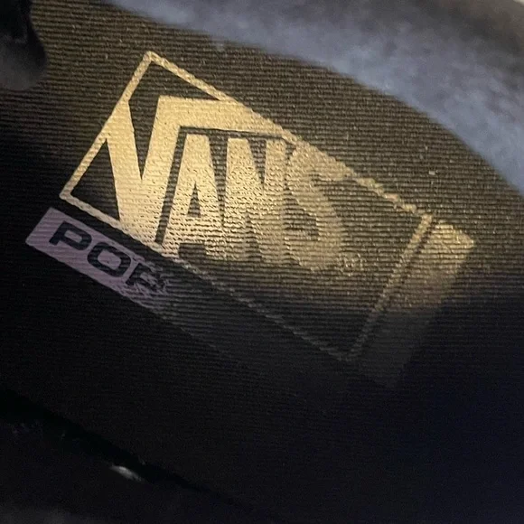 Rowan Vans - Picture 8 of 10